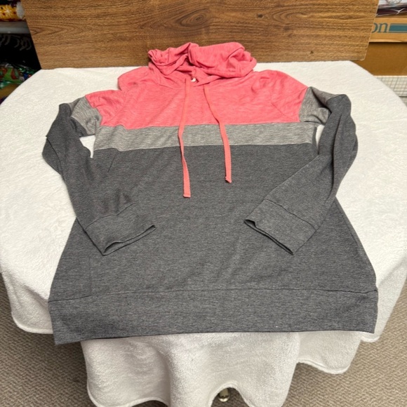 Women's Pink and Gray Hoodie top size small no brand - Picture 4 of 8